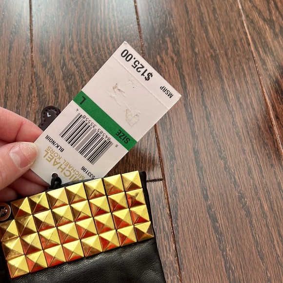 Michael Kors leather gloves - Picture 3 of 5